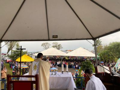 Missa em louvor ao Bom Jesus em Campo Mendes teve o PÃ¡roco SebastiÃ£o presidindo com liturgia da RÃ¡dio Campo Aberto